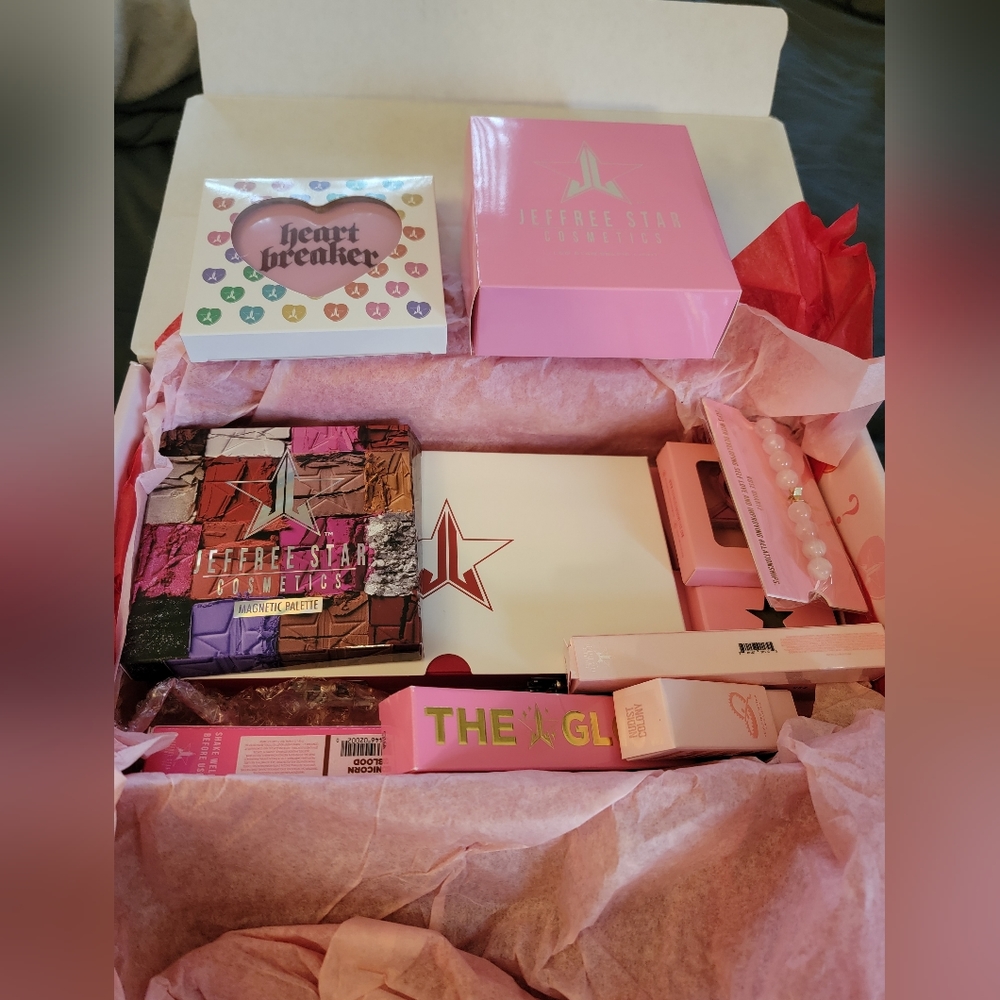 Jeffree Star mystery box